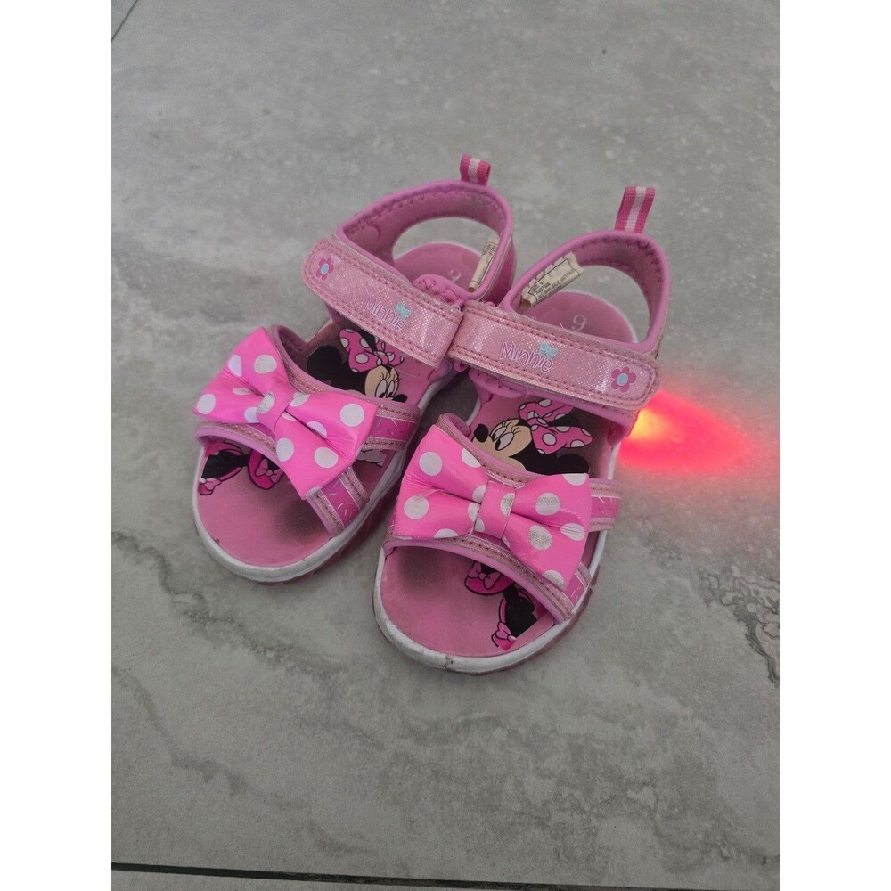 Minnie Mouse Disney themed pink light up sandals 9